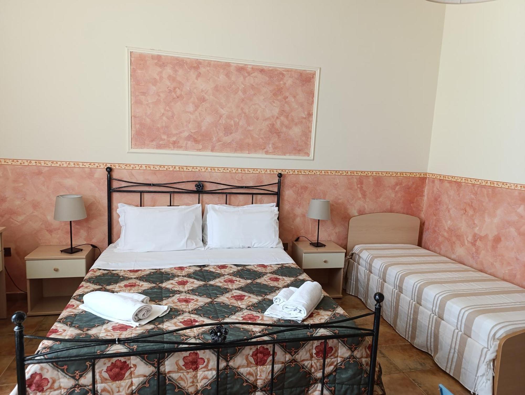 Hostel Il Tetto Melfi Ngoại thất bức ảnh
